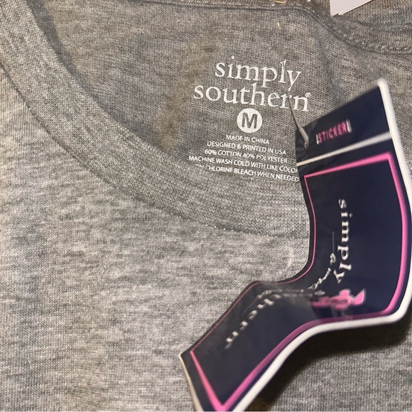 New simply southern happy fall pumpkins latte gray tshirt autumn leaves size M - Picture 4 of 4
